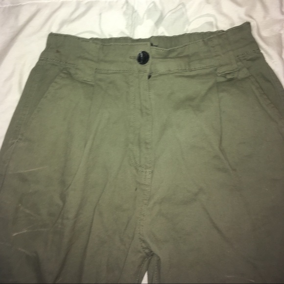 Pleated cargo pants - Picture 2 of 3